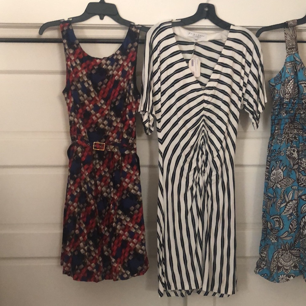 4 Trina Turk dresses size 10 - Picture 3 of 3